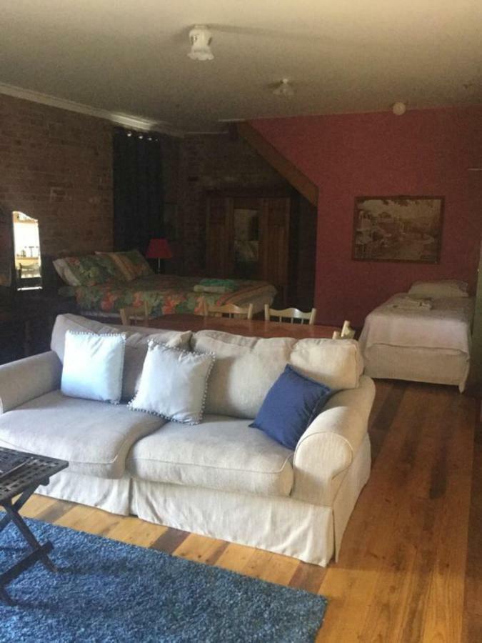 Original Hat Factory Apartment Батърст Екстериор снимка