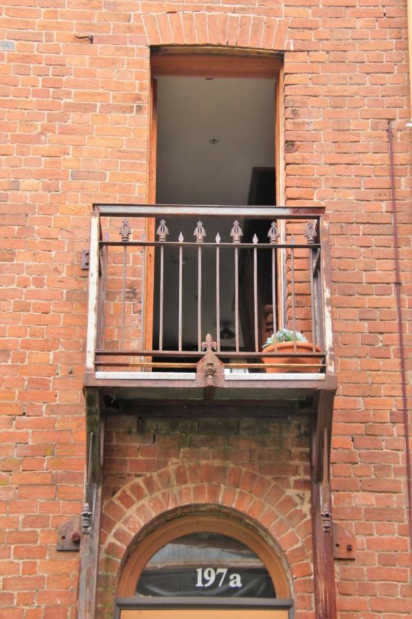 Original Hat Factory Apartment Батърст Екстериор снимка